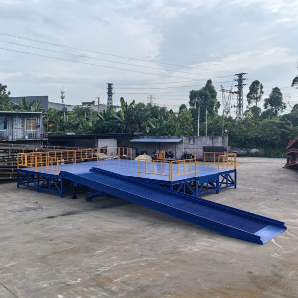 Modular Forklift Ramps & Dock Platforms | Flexible Truck Loading ...